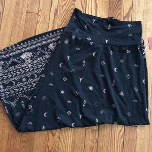 NWT Mossimo skull maxi skirt